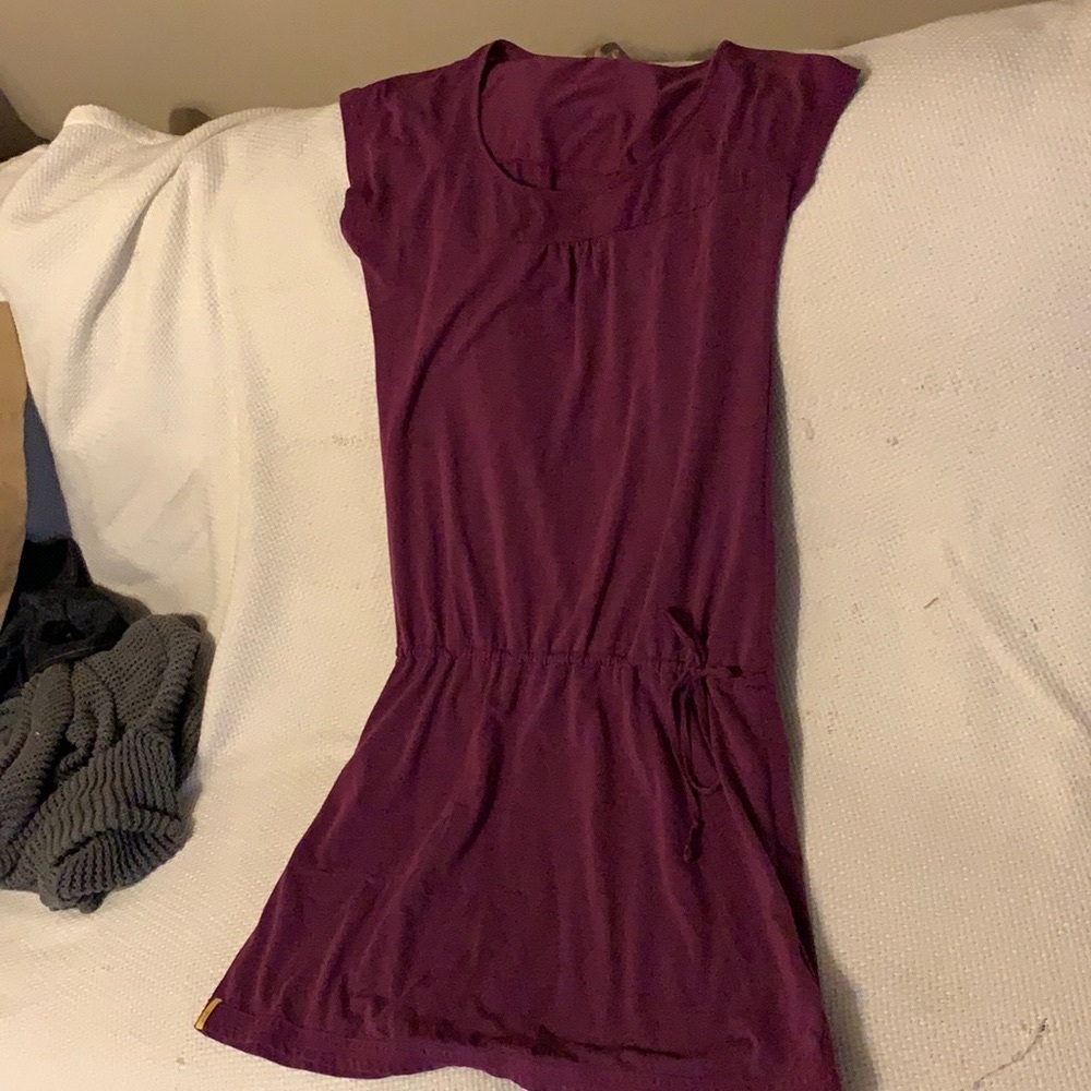 Lolë dress